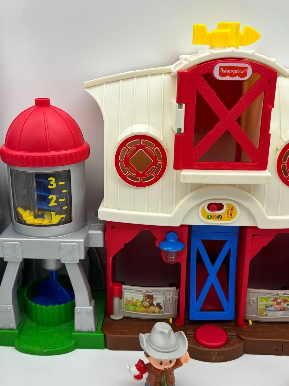 Fisher Price Little People Caring for Animals Farm Playset 5 Figures USED/WORKS